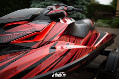 Oklejony skuter wodny